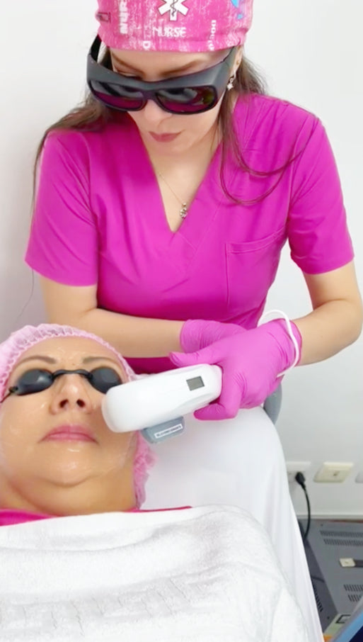 Tratamiento láser– Terapia de despigmentación / 5 Sesiones, incluye limpieza facial