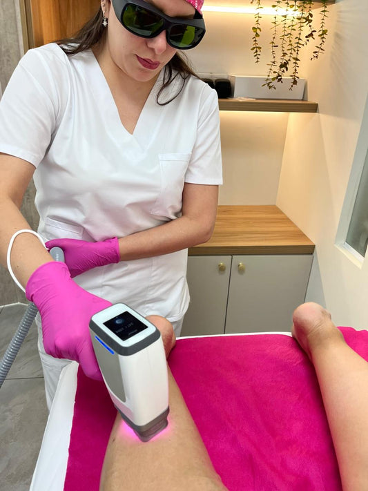 Depilación definitiva - láser DIODO / Media pierna de 6 a 8 sesiones
